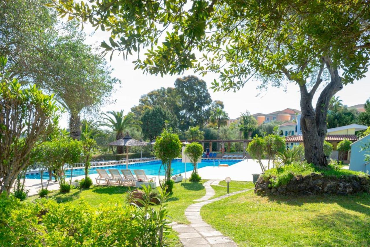 Govino Bay Luxury Beach Loft Apartment Danilia Exterior foto