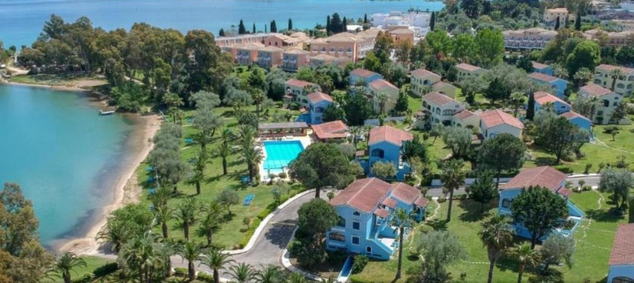 Govino Bay Luxury Beach Loft Apartment Danilia Exterior foto
