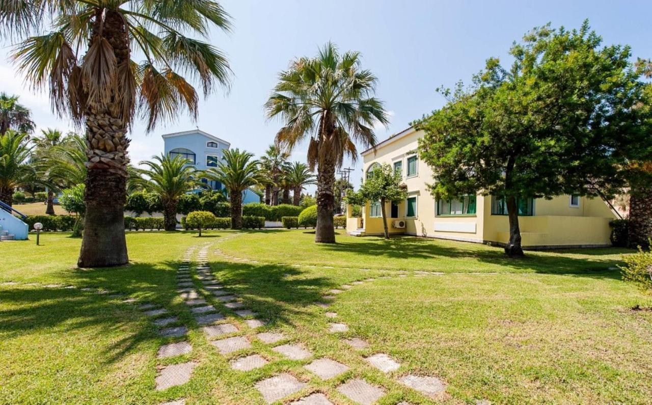 Govino Bay Luxury Beach Loft Apartment Danilia Exterior foto