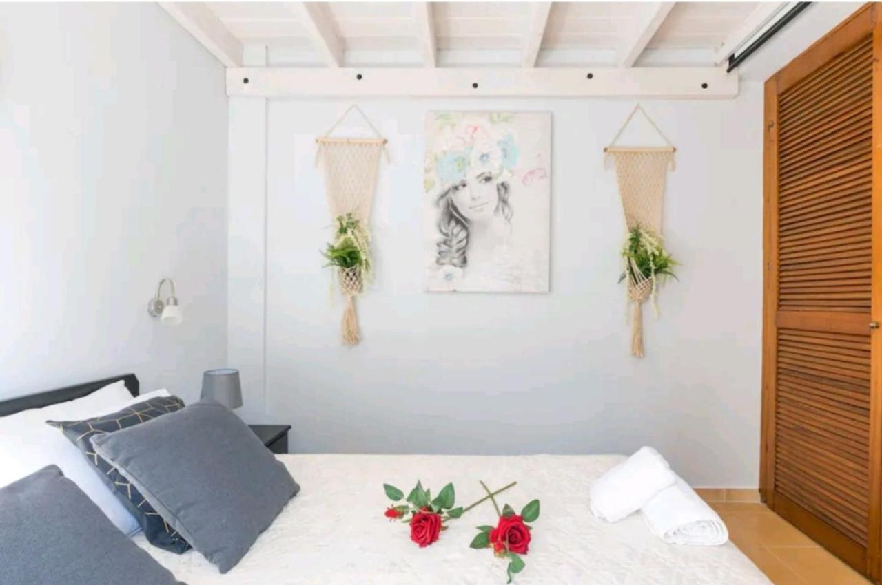Govino Bay Luxury Beach Loft Apartment Danilia Exterior foto